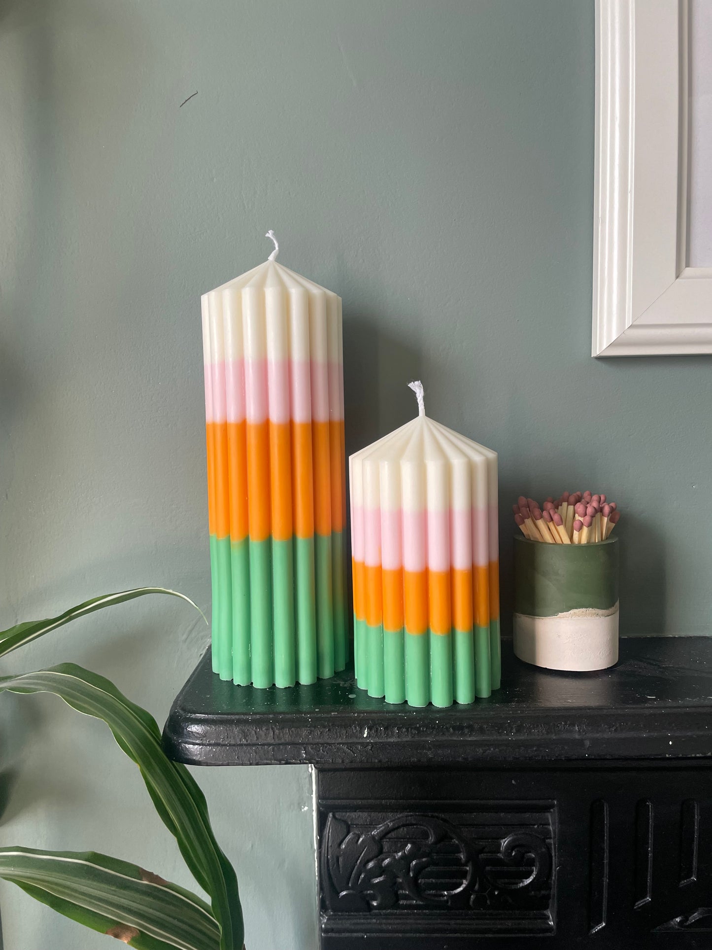 Delores ribbed pillar candle