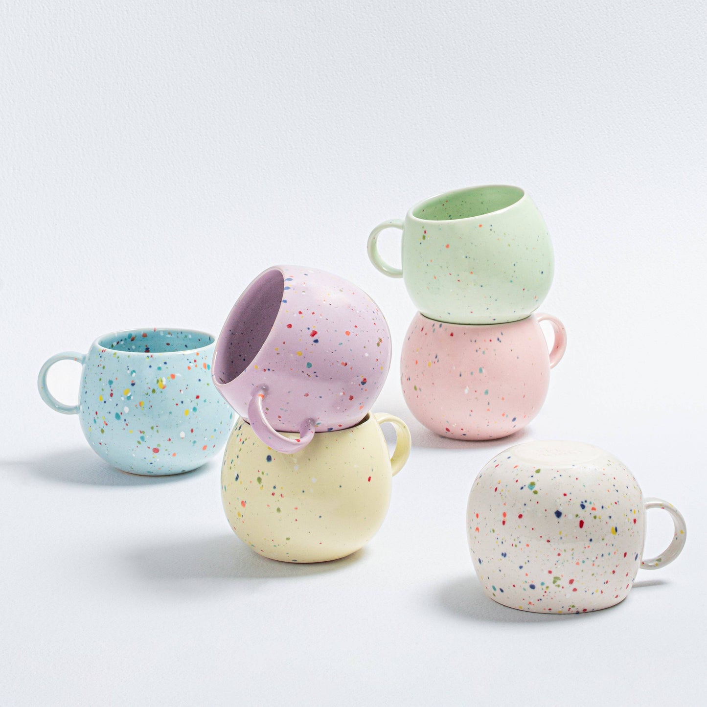 Ball Mug with Splatter pattern